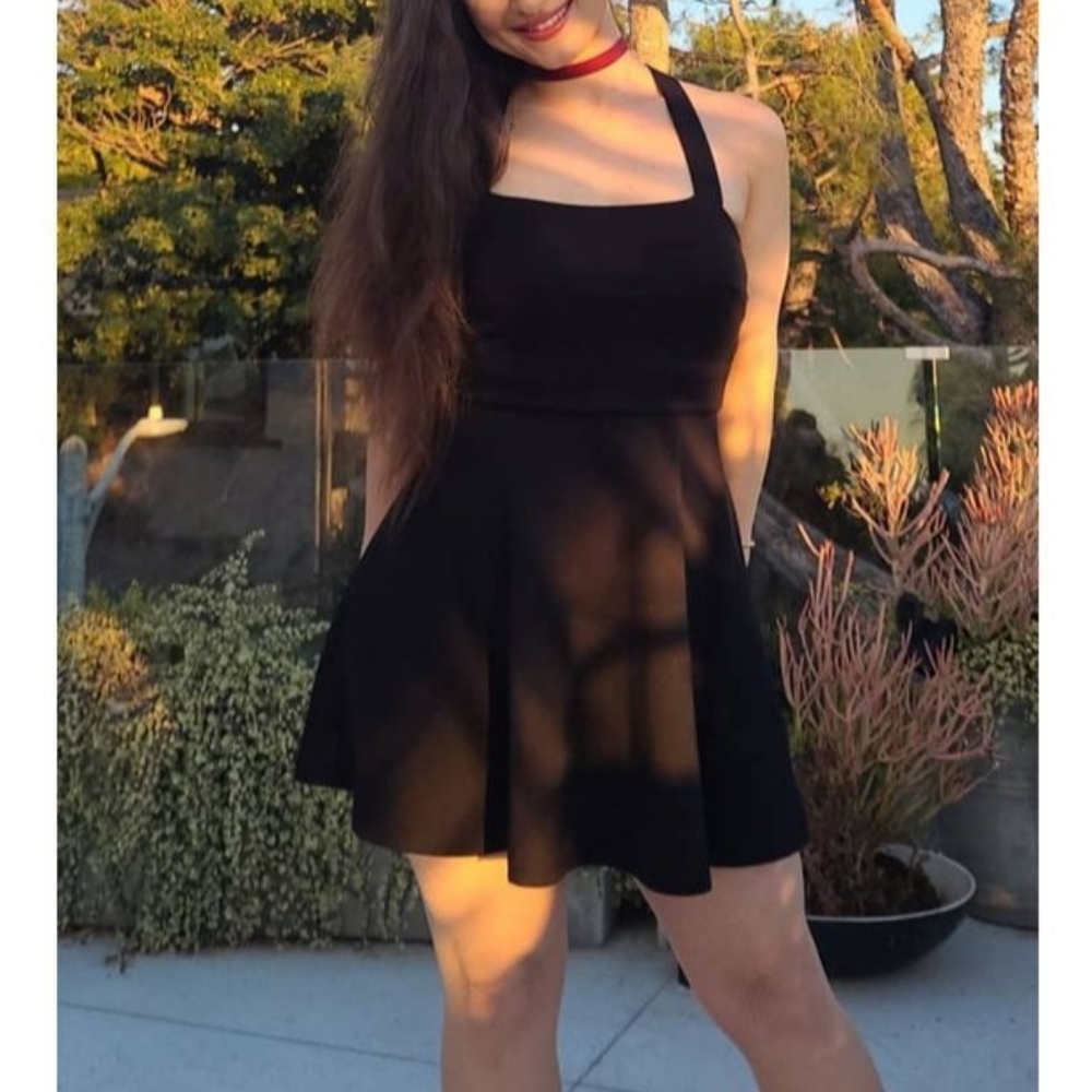 Black Forever 21 Cocktail Dress Size S